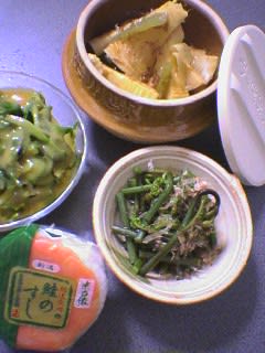 ←の山菜と筍を使った料理