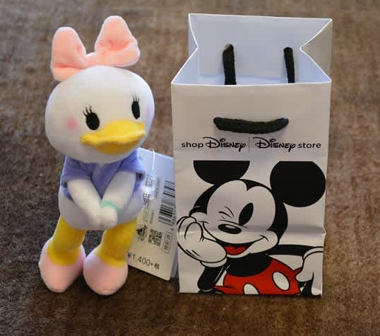 ディズニーグッズの自動販売機を見たつけたぶー とんちーの食いしん坊ぶ ろぐ ディズニーグッズの自動販売機を見たつけたぶー とんちーの食いしん坊ぶ ろぐ