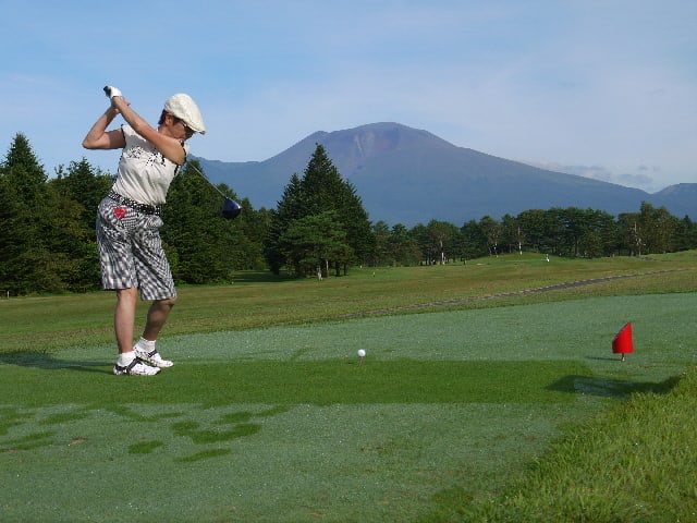 軽井沢７２ゴルフ １０８ホールチャレンジゴルフ 12年８月26 27 28 29日 めんごチャペの猫の目日記
