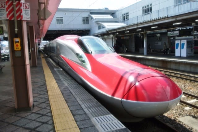 新幹線こまち 観光列車から 日々利用の乗り物まで