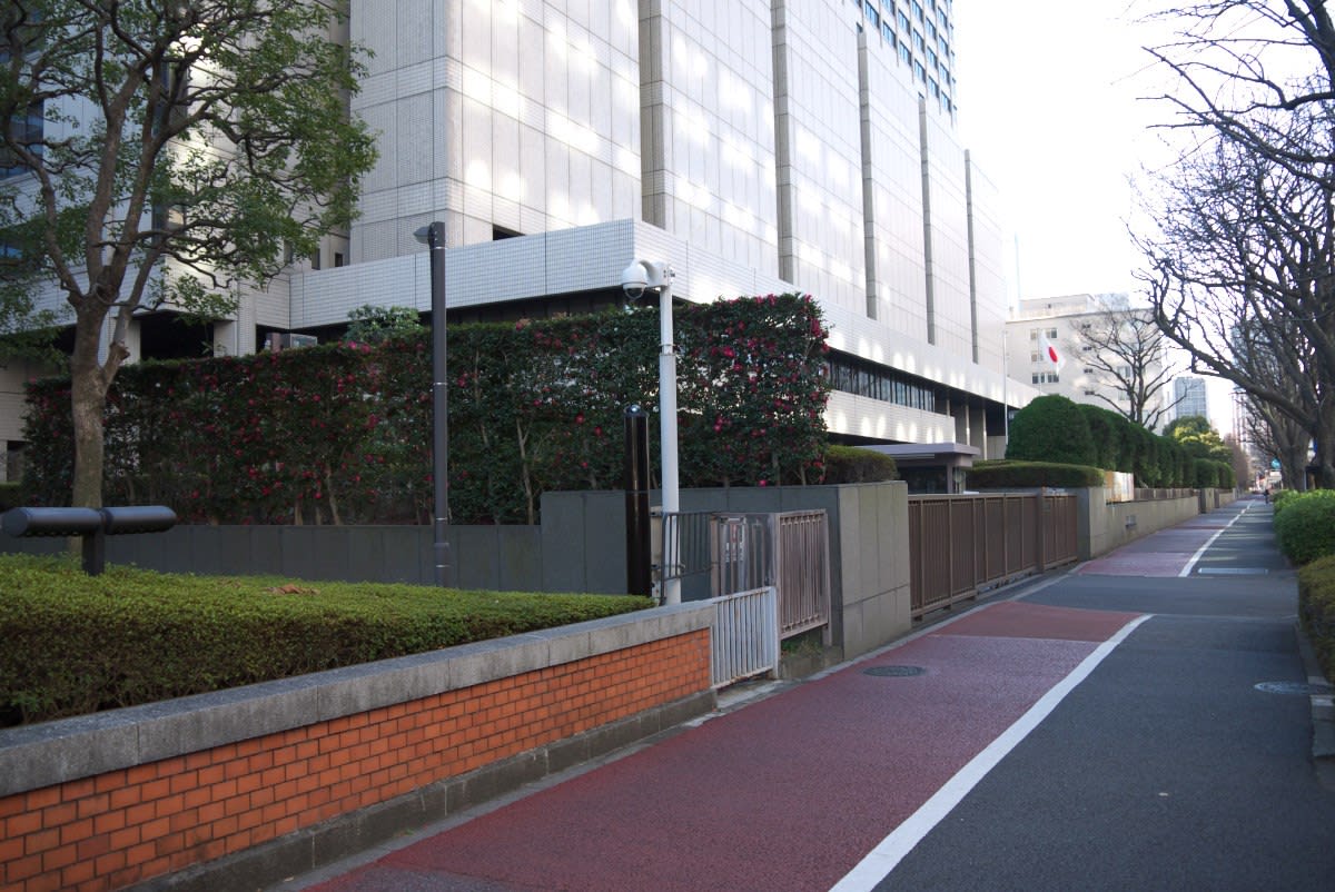 １月の霞が関 霞が関二丁目交差点から桜田門 警視庁本庁舎へ ｐａｒｔ２ 緑には 東京しかない