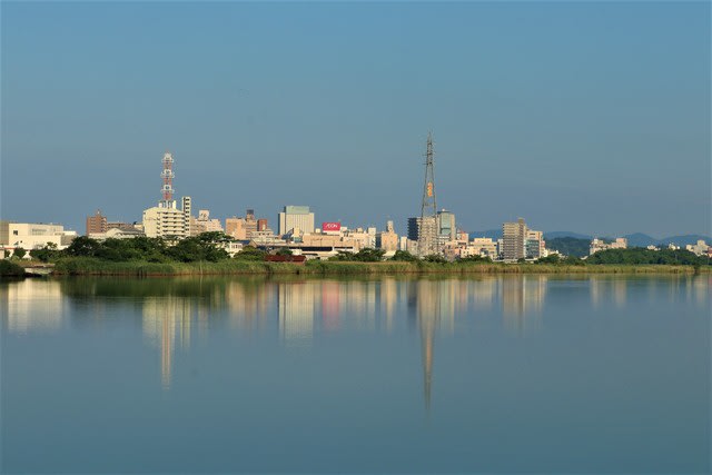 白鳥 しらとり は かなしからずや 空の青 海のあをにも 染まずただよふ 若山牧水 タカちゃんの絵日記 白鳥 しらとり は かなしからずや 空の青 海のあをにも 染まずただよふ 若山牧水 タカちゃんの絵日記