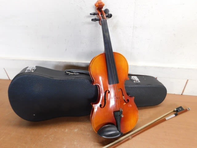 「スズキ バイオリン No,220 1/4 1981年 SUZUKI 弦ハードケース付」買取しました。 - オーディオ・楽器買取ブログ！！