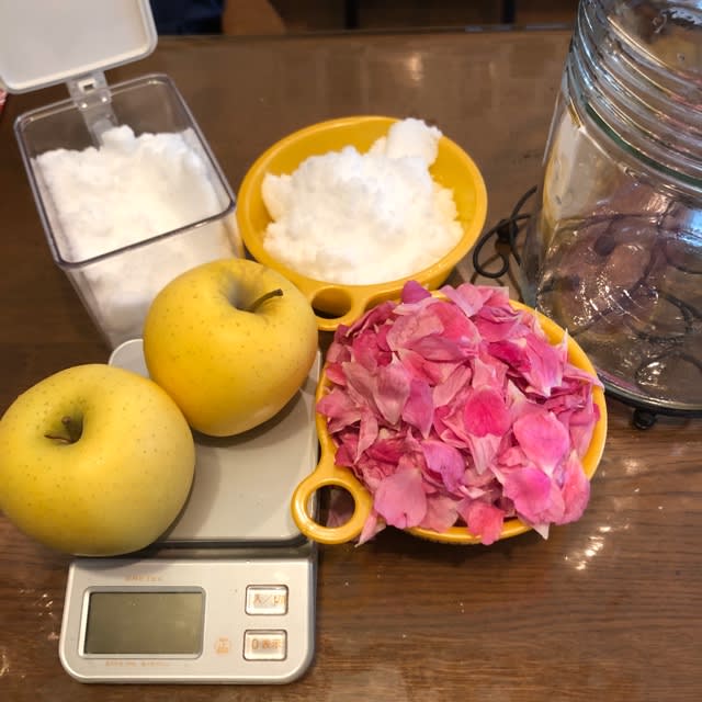 食香薔薇レシピ5 バラとリンゴの酵素ジュース ｙｎｗｃ的な日常