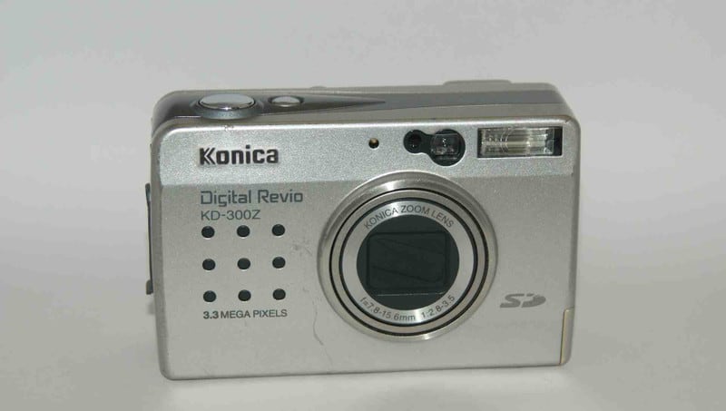 Konica Digital Revio KD-300Z カードサイズデジカメ N159 Konica Digital Revio KD-300Z カードサイズデジカメ N159
