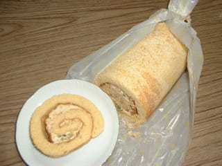 Iso 浅草 丹波産 きなこのロールケーキ 東京下町で美味しいっ