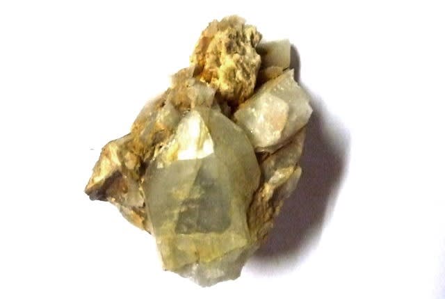 堀坂山・雲母谷奥の晶洞産の 「結晶のきれいな水晶」