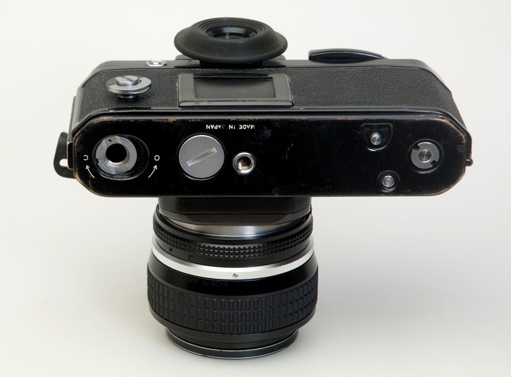 Nikon F2 モータードライブ編 （135・SLR） - ぽせいどんの今日の一枚