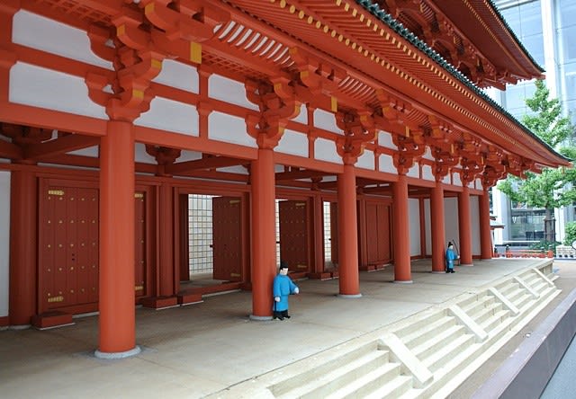 羅城門跡 京都駅前の羅城門復元模型 平家物語 義経伝説の史跡を巡る