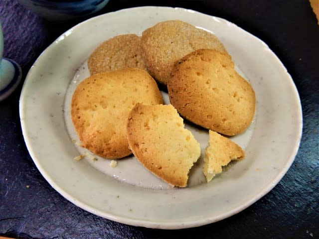 ２０１８・４・１２　鎌倉・レデンプトリスチン修道院のクッキーは修道院の手作りクッキー