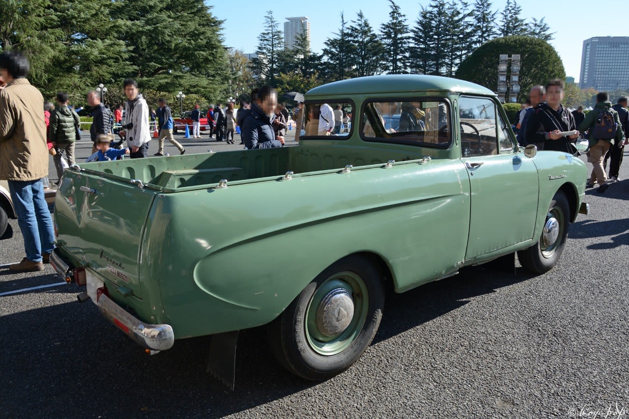 Toyopet Masterline Pickup 1955- サイドのキャラクターラインが Toyopet Masterline Pickup 1955- サイドのキャラクターラインが
