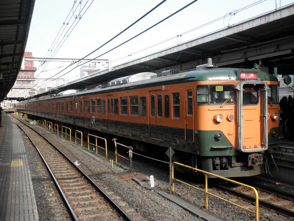 JR東日本・千葉地区の113系湘南色編成 - MAKIKYUのページ