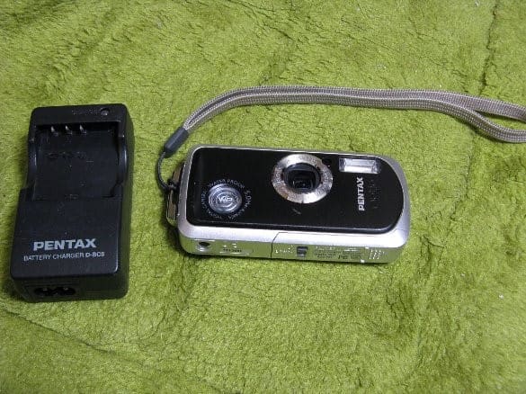 ✨エモい✨　Pentax　Optio WP　ライトブルー　良品　アダプター付き ✨エモい✨ Pentax Optio WP ライトブルー 良品 アダプター付き