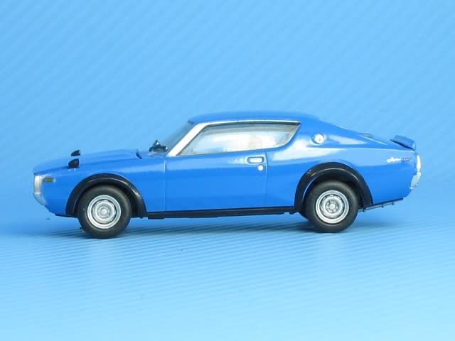 日産 スカイライン 2000GT-R ケンメリ(青) - ボケたらあかん 日産 スカイライン 2000GT-R ケンメリ(青) - ボケたらあかん