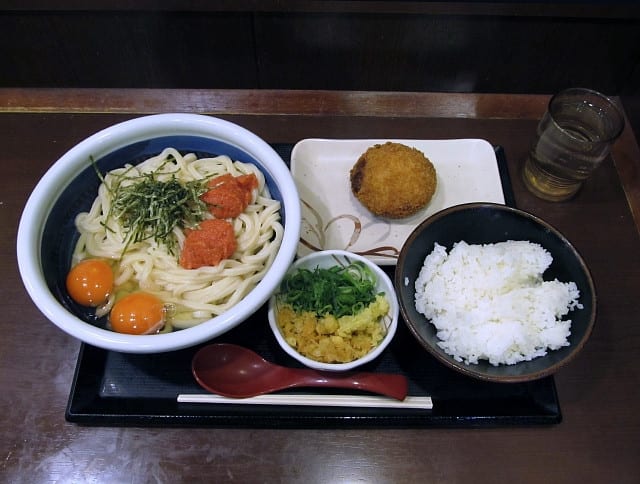 今日のランチ 釜玉明太うどん 丸亀製麺 新宿３丁目店 ｊ ｄの備忘録