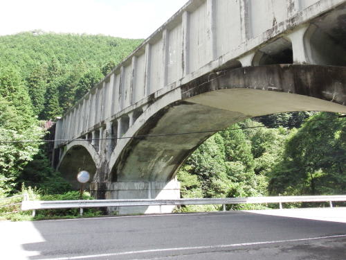 南木曽町の柿其水路橋（かきぞれすいろきょう）