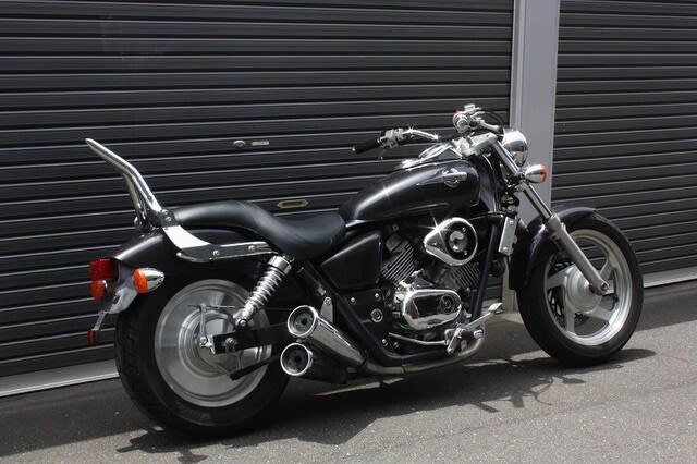 マグナ250シーシーバーとプレート マグナ250シーシーバーとプレート シーシーバーを取り付けてみた