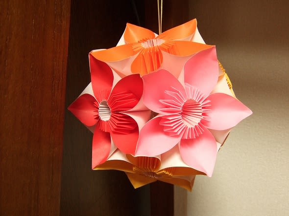 くす玉 折り紙 花 折り紙の花のくす玉の折り方 七夕飾りに60枚の作り方を紹介