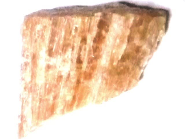 大栄鉱業三谷採石場産 「霰石」 ～ 左右幅約６cm