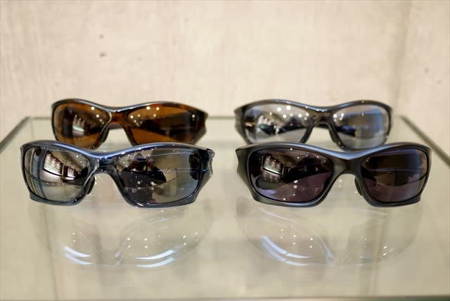 OAKLEY (オークリー) から惜しまれつつも生産中止となってしまった名作