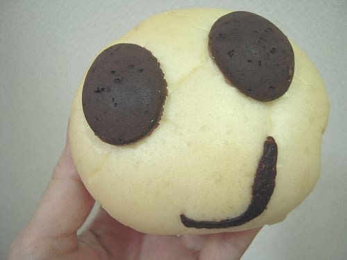 なみすけパン りんご カスタード 気分しだいで食べりゃんせ なみすけパン りんご カスタード 気分しだいで食べりゃんせ