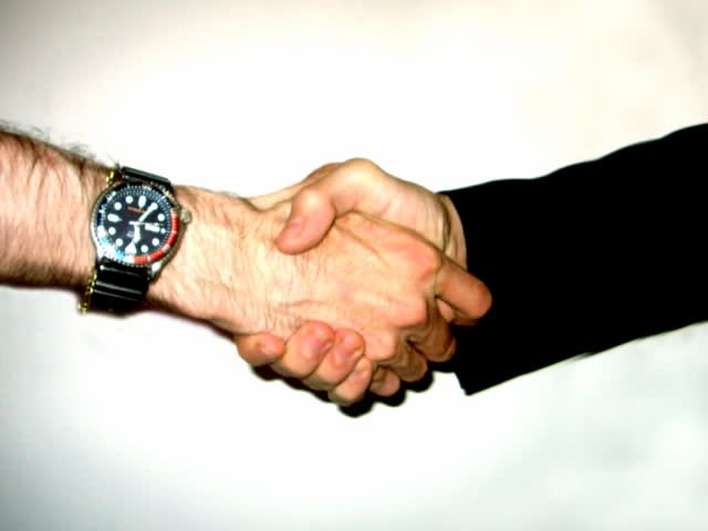 Shake_hand1_640x480_2_2 Shake_hand1_640x480_2_2