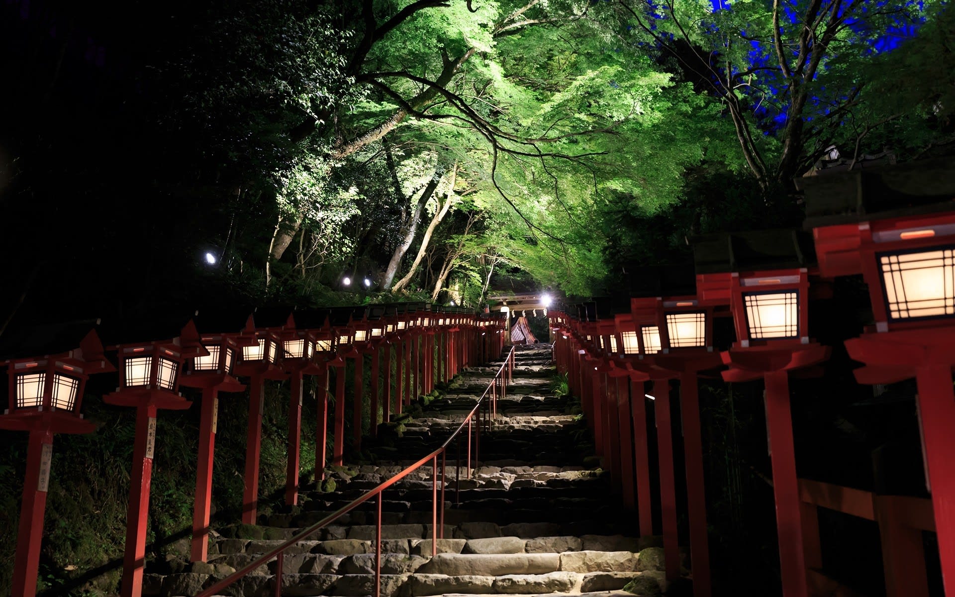 17年新緑の京都 貴船神社ライトアップの壁紙 計36枚 壁紙 日々駄文