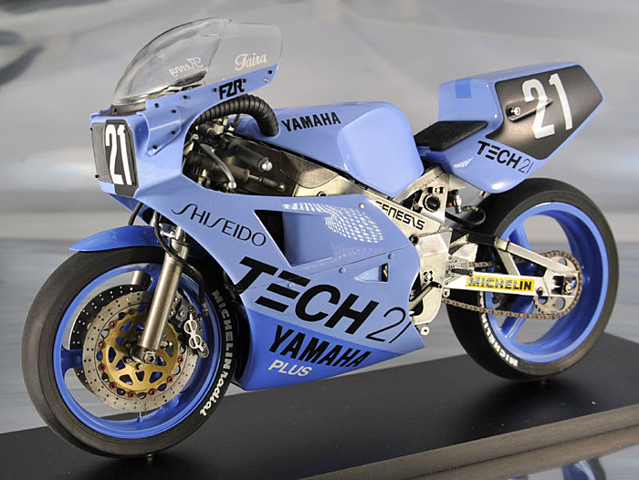 ヤマハ FZR750 TECH21 1985年 鈴鹿8耐仕様 (Hamachamps) - エムズ