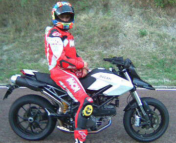 ドカティ ハイバーモタード 796 - Pegasus_rc's blog