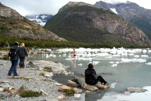 南米アルゼンチン・ウプサラ氷河ツアーｍオネージ湖