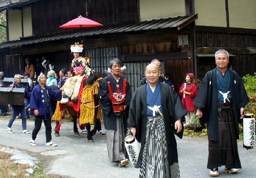 第４７５回 中山道 木曽路の旅 ３ 妻籠宿 中 花嫁行列 ツトムさん家の写真日記