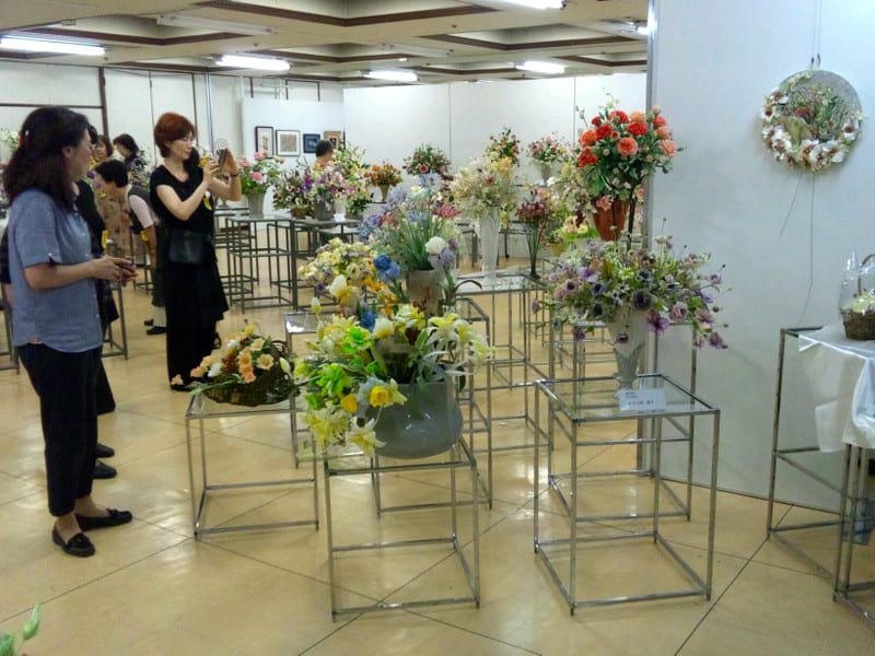 ルナ フローラ展 In 熊本 粘土で作るお花の教室 ジュンコ フローラ スクール