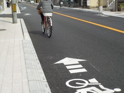 豊中市 大阪 も歩道から自転車排除の方向か 楽しく愉快な人生を 豊中市 大阪 も歩道から自転車排除の方向か 楽しく愉快な人生を