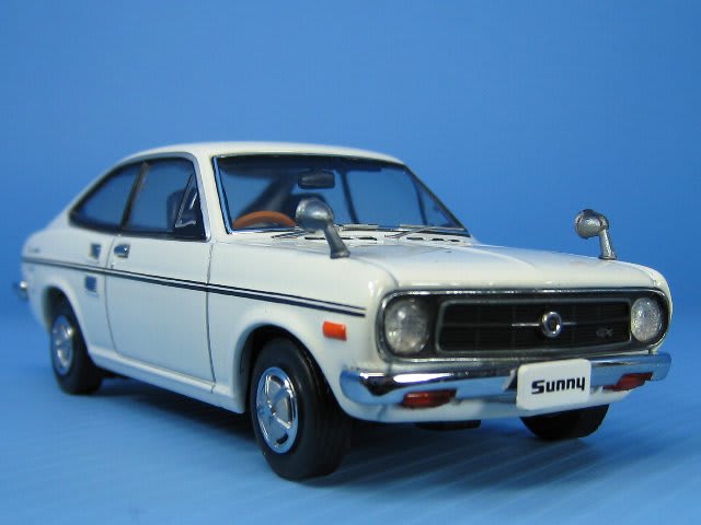 Amazon | エブロ 1/43【日産 サニークーペ 1200 GX (ブラウン