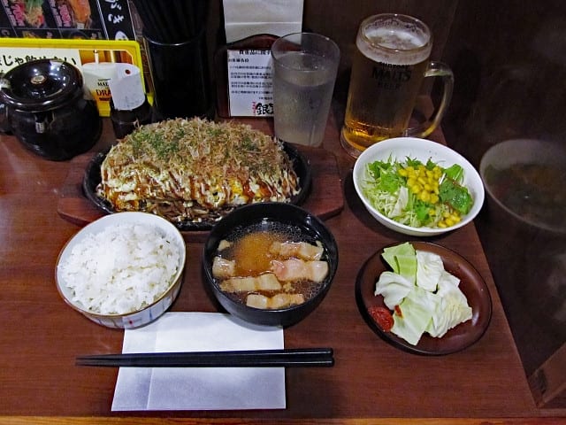 今日の夕食 鉄板お好み焼きそば 銀ちゃん 新宿紀伊國屋店 ｊ ｄの備忘録