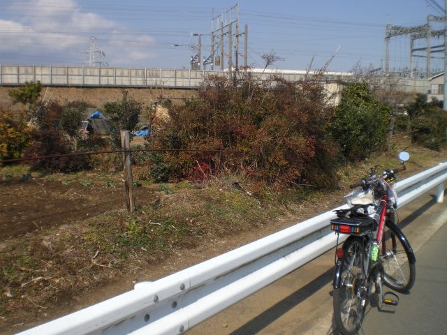 ここから寒川のセリアまで自転車で何キロ