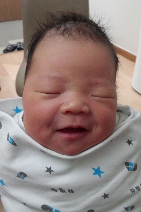 生後2ヶ月 笑う赤ちゃん 美楽韓
