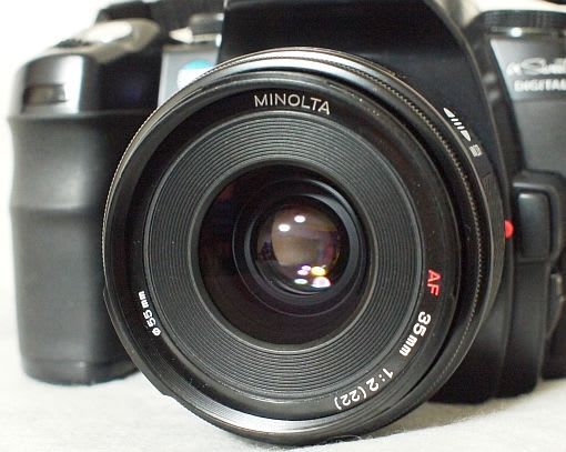 MINOLTA AF 35mm F2 - 迷レンズ探訪