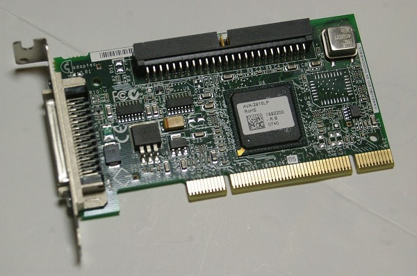 予約中！】 SCSIカード Adaptec AVA-2930LP