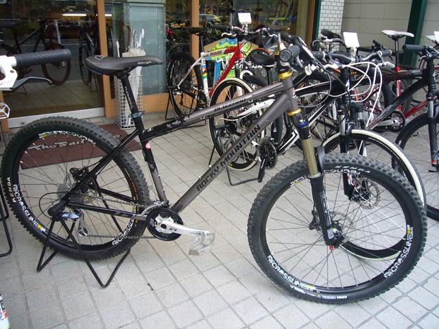 ROCKY MOUNTAIN BLIZZARD LT - トレイルストア日記 ROCKY MOUNTAIN BLIZZARD LT - トレイルストア日記