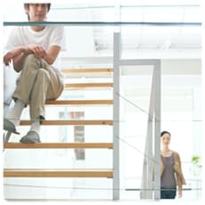 「「仕事のことで頭がいっぱい」とエッチを断」の質問画像