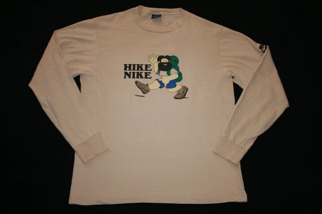hike nike vintage
