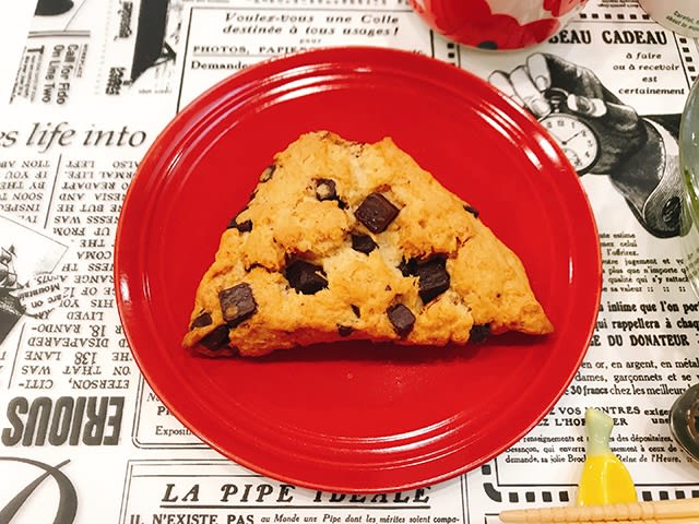 スタバ の チョコレートチャンクスコーンで 朝ごはん まこの食いしん坊日記