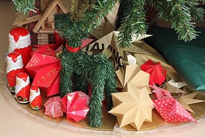 折り紙でクリスマスツリーのオーナメントを ブルーベリーの木陰から