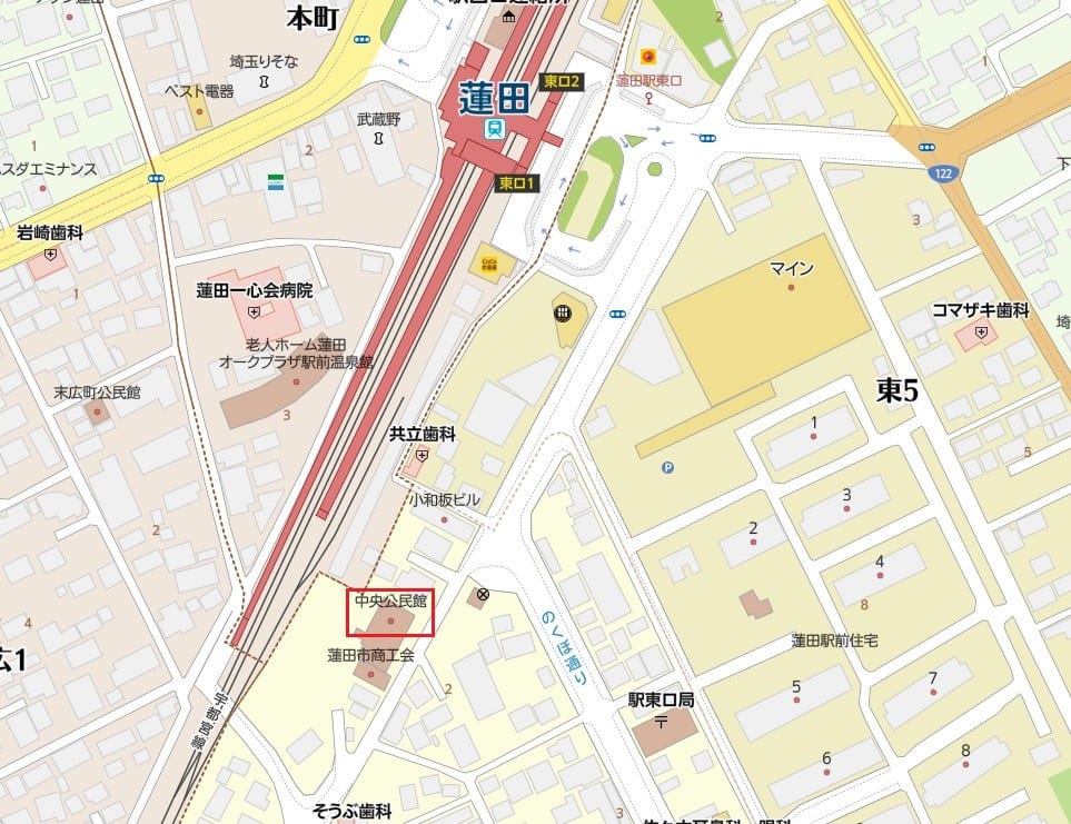 蓮田駅東口近くの武州鉄道跡 咲いた万歩