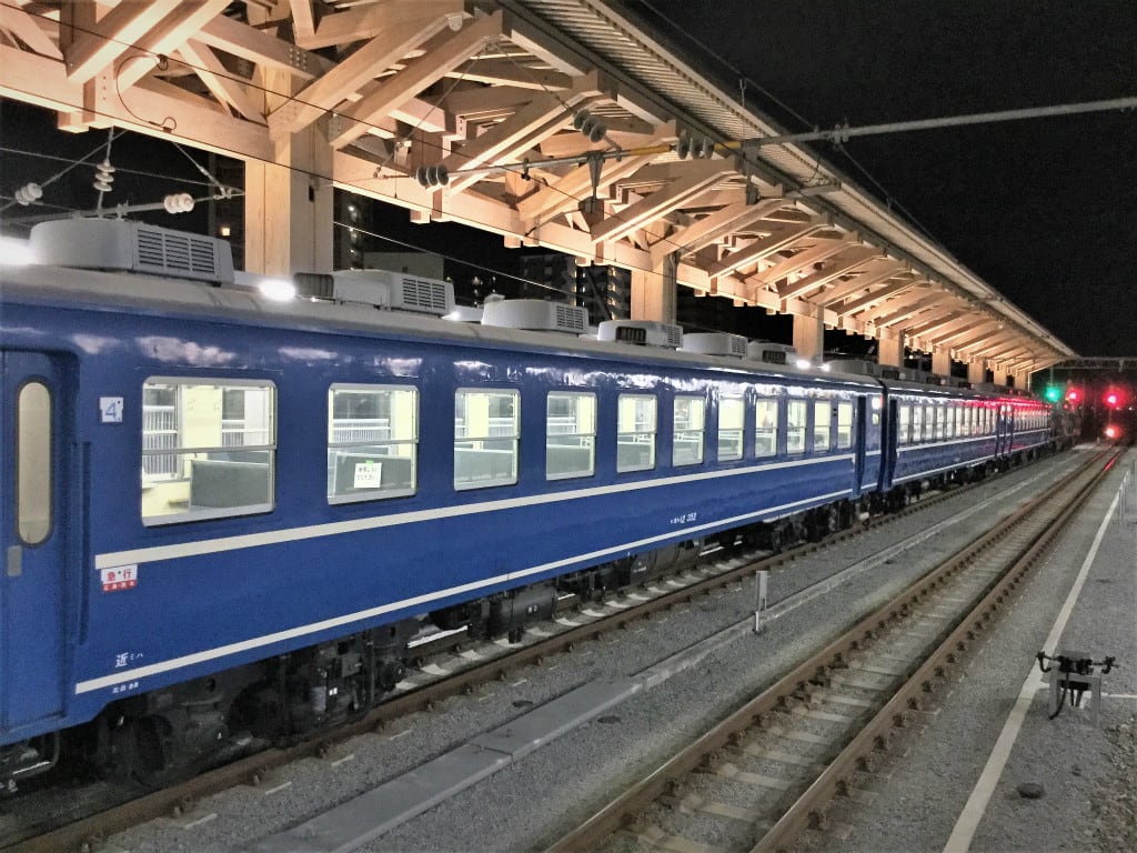 季節のおすすめ商品 国鉄急行 阿蘇 さつま 号 愛称板 旧型客車 ○名