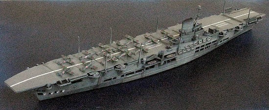 アオシマ「アークロイヤル」1/700 - ウォーターライン こちら艦プラ 