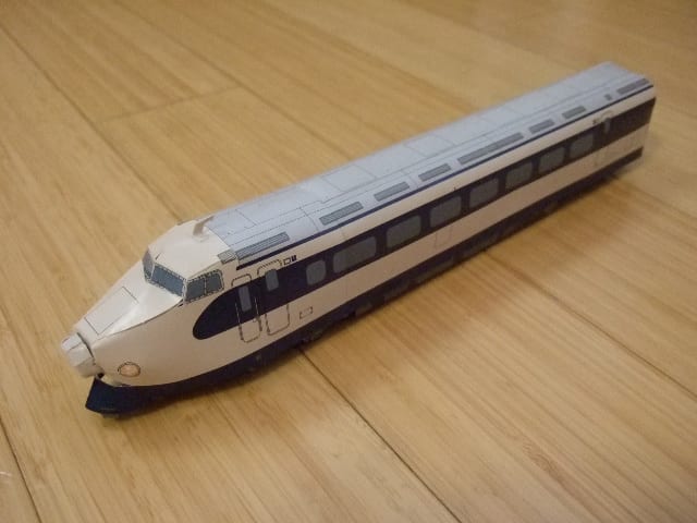 ペーパークラフト 新幹線