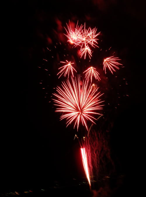 ２０１５年諏訪湖祭湖上花火大会で見た花火（6）　花火遠景
