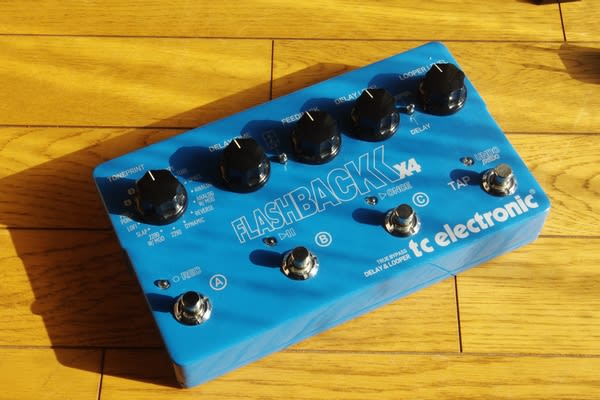 エフェクターその２２ tc electronic FLASHBACK X4 DELAY AND LOOPER